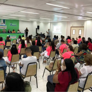 Abertura da Jornada Pedagógica reúne profissionais da educação da rede municipal de Eunápolis