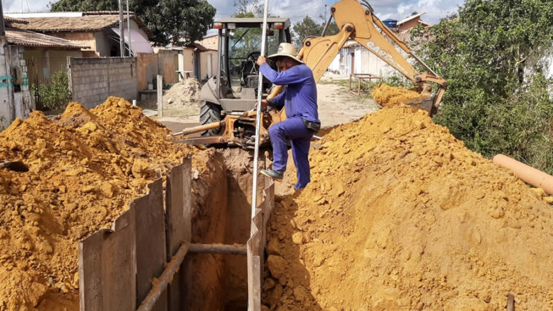 Obras de cobertura do esgotamento sanitário do bairro Cidade Nova estão avançadas em Itabatã