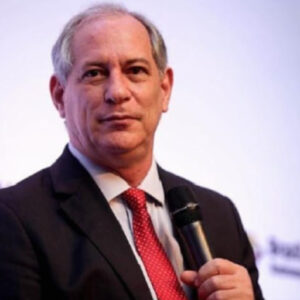 Lula e PT não querem impeachment de Bolsonaro, diz Ciro Gomes