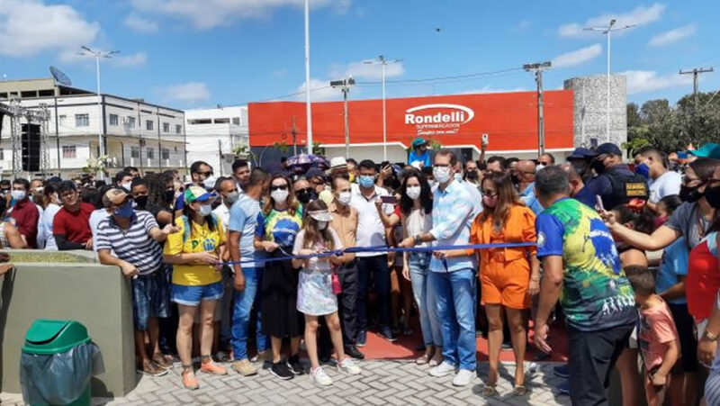 Prefeito Marcelo Belitardo entrega moderna Praça de Lazer à população de Teixeira de Freitas