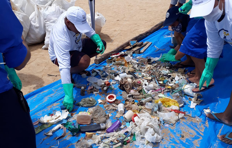 Mucuri inserido em mais um mutirão de limpeza de praia