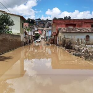 Consórcio Construir passa atuar na limpeza e desobstrução de ruas e estradas dos municípios do extremo sul