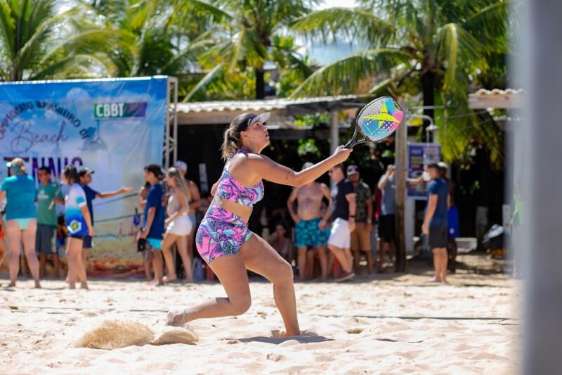 Atletas de Mucuri e Nova Viçosa vencem torneio de Beach Tennis em Porto Seguro