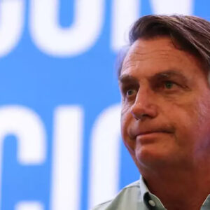 Bolsonaro vai a posto médico do Planalto