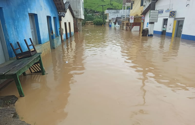 Jucuruçu está ilhada após o temporal desta terça-feira, 7