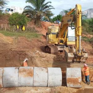 SEINFRA desencadeia força-tarefa para reconstruir pontes e trechos de estradas onde comunidades estão isoladas