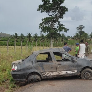 Um morto e quatro fedidos em acidente na BA-489, entre Prado e Itamaraju