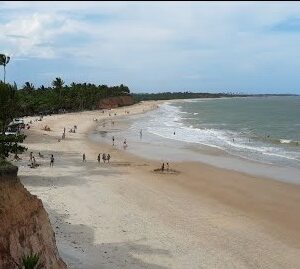 Prado: Uma caminhada pela “1ª Praia do Brasil” em Cumuruxatiba