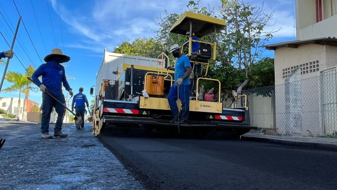 Município cumpre maior plano de asfaltamento da história de Mucuri