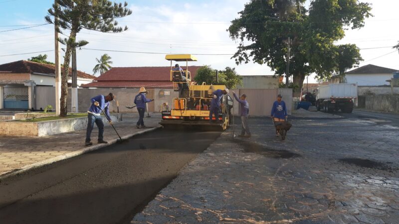 Município cumpre maior plano de asfaltamento da história de Mucuri