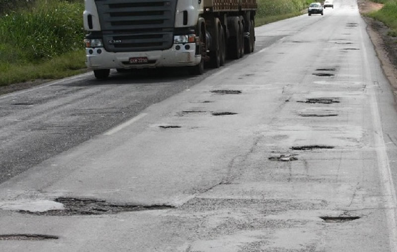 Governo confirma recuperação de rodovia entre Teixeira de Freitas e Alcobaça