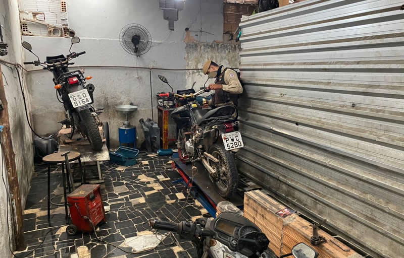 Operação Desmanche aborda oficinas de motos em Teixeira de Freitas