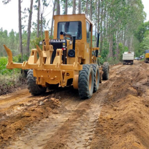 Prefeitura de Mucuri apressa frente de trabalho na região de Cruzelândia e Costa Dourada