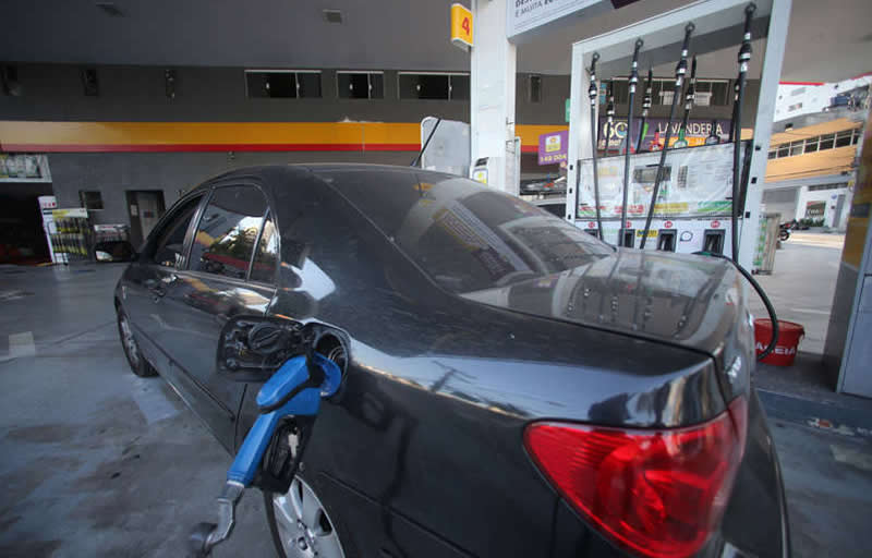 Gasolina sobe pela segunda semana e já chega a R$ 8,77 em Eunápolis
