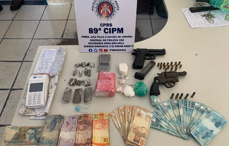 “Pé de Pato” é preso com armas, drogas e munições em Nova Viçosa