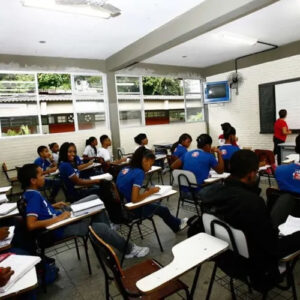 Rui autoriza concurso público para contratação de 1.806 professores e 307 coordenadores pedagógicos