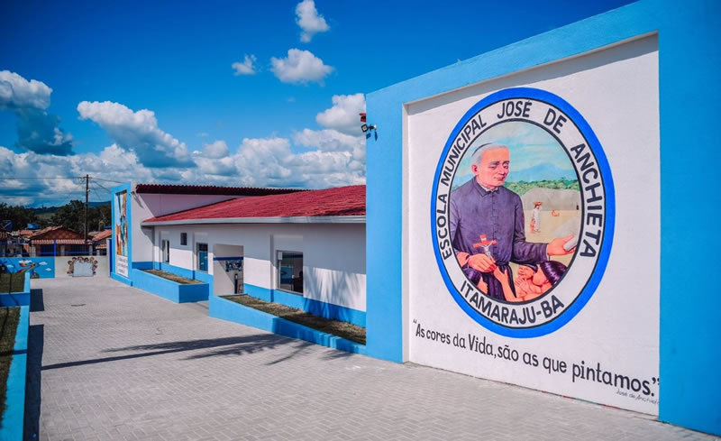 Marcelo Angênica dá por concluídas as obras de revitalização da Escola José de Anchieta no Várzea Alegre