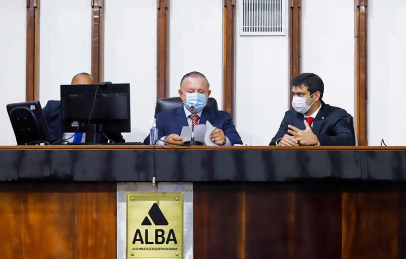 ALBA aprova projeto que aumenta salários de professores do ensino fundamental e médio da rede estadual