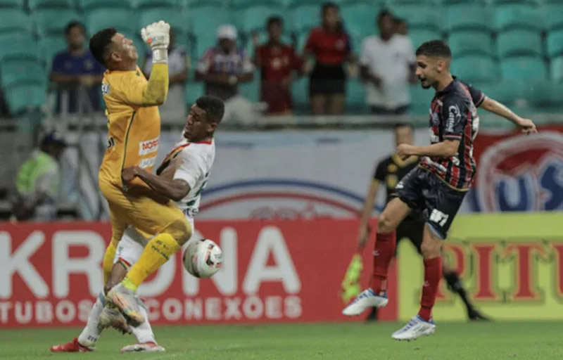 Bahia vence o Sampaio Correa e segue na liderança da Série B