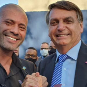 Bolsonaro concede indulto a Daniel Silveira; ministros dizem que ato é inconstitucional