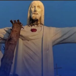 Cristo na cidade de Prado é alvo de vandalismo