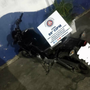 Moto roubada em Itabatã é recuperada pela polícia em Posto da Mata; suspeito fugiu pelo mato