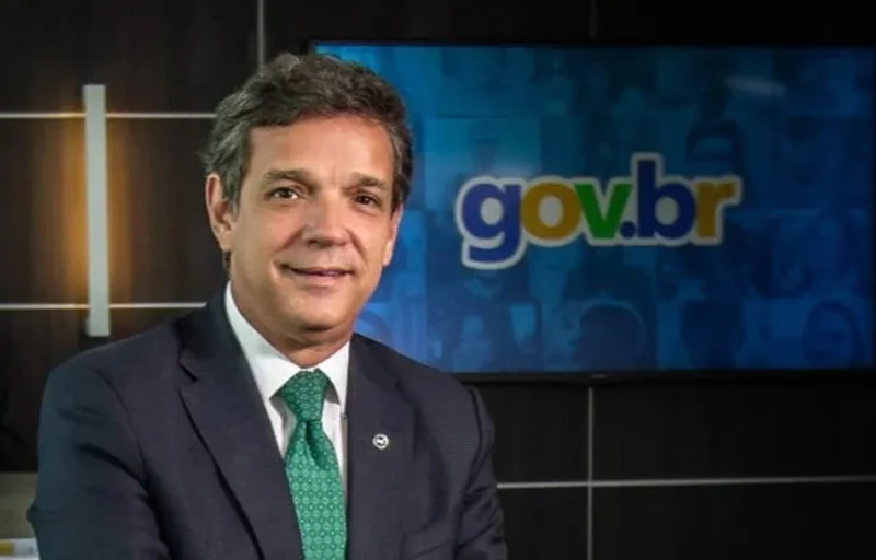 Governo demite mais um presidente da Petrobras