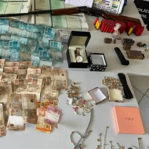 Sargento da PM, mulher e amante são presos por roubo de R$ 820 mil em joias e celulares