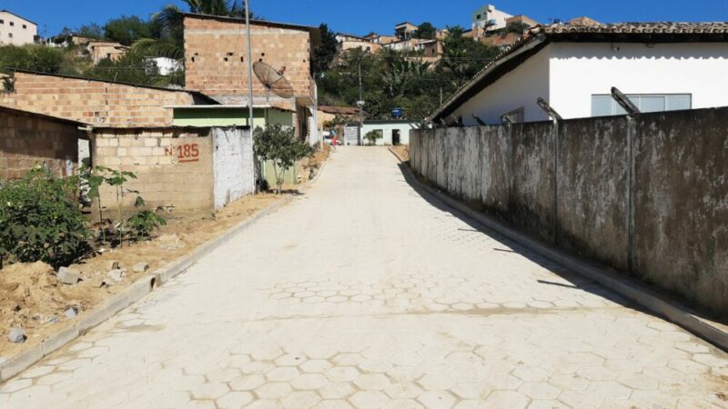 Governo Municipal leva obras estruturantes para ruas do bairro de Fátima em Itamaraju