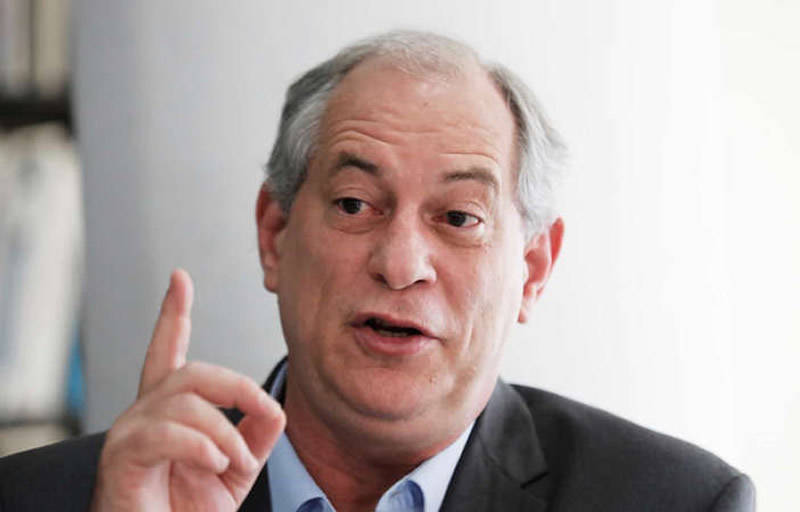 Ciro Gomes diz que País 'amanhecerá em guerra' se Lula for eleito