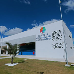 Em Teixeira de Freitas, Estado inaugura nova sede do CPM e anuncia obras