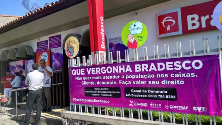 Ato em Porto Seguro dá continuidade à campanha nacional dos bancários
