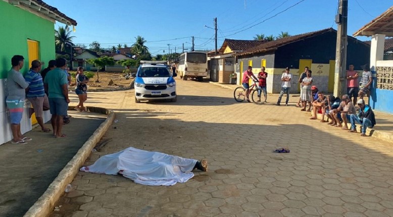 Homem é atacado e morto a golpes de peixeira na “Prata” em Itamaraju