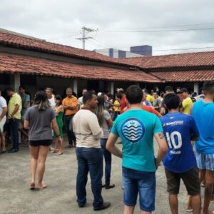 Movimento se intensifica e diversas zonas eleitorais registram filas em Teixeira de Freitas e região