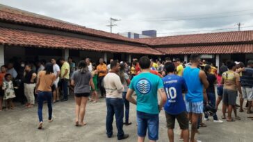 Movimento se intensifica e diversas zonas eleitorais registram filas em Teixeira de Freitas e região