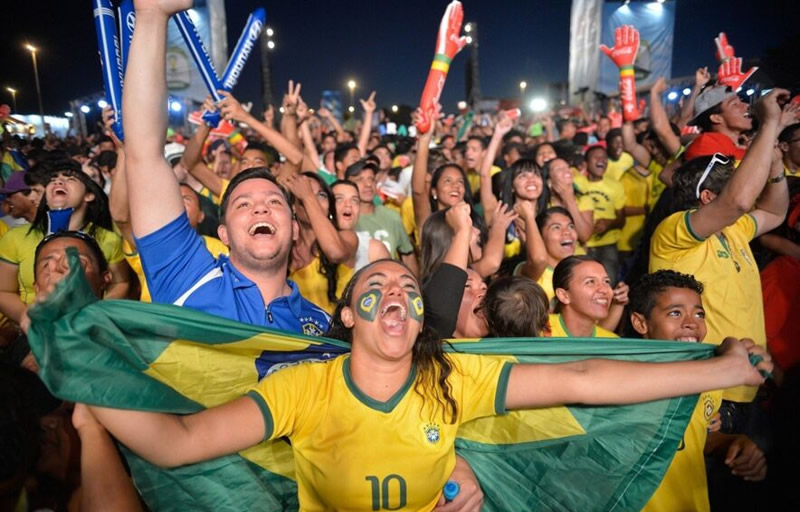 Bancos terão expediente especial em dia de jogo do Brasil