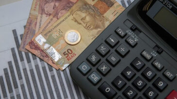 FPM de abril cai 10% em comparação com mesmo período de 2022; Teixeira recebe R$ 3,2 milhões