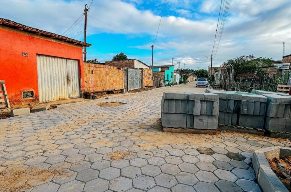 Pavimentação chega ao restante das ruas do bairro Itatiaia em Itamaraju