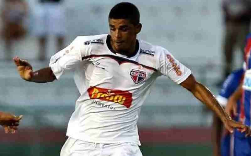 Ex-Bahia e Palmeiras, atacante do Bahia de Feira morre durante treino