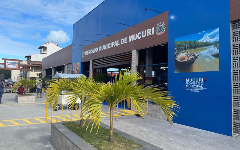 Prefeito Robertinho entrega Mercado Municipal na sede de Mucuri