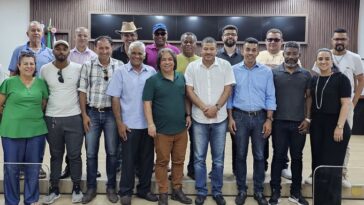 Presidente do SINJORBA Moacy Neves se reúne com jornalistas em Teixeira de Freitas com foco no Congresso Estadual
