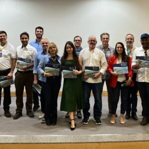 MUCURI: Suzano e Prefeitura lançam projeto “Entre Árvores e Rios” para formar professores na educação científica e histórica
