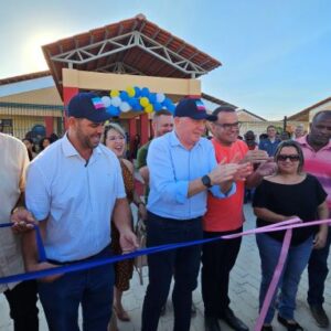 Casagrande inaugura com o prefeito Matheusinho uma moderna Escola em Tempo Integral no município de Conceição da Barra