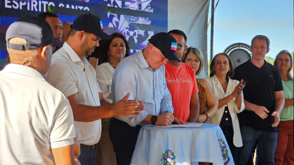 Casagrande inaugura com o prefeito Matheusinho uma moderna Escola em Tempo Integral no município de Conceição da Barra