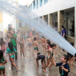 EMBASA alerta sobre consumo de água durante temporada de calor no extremo sul da Bahia