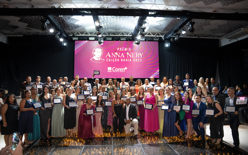 Coren-BA homenageia 53 profissionais de enfermagem da Bahia com o Prêmio Anna Nery