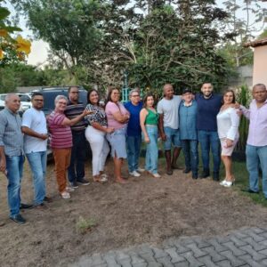 Agnaldo da Saúde participa de encontro estratégico com principais lideranças de Alcobaça para debater futuro político do Município