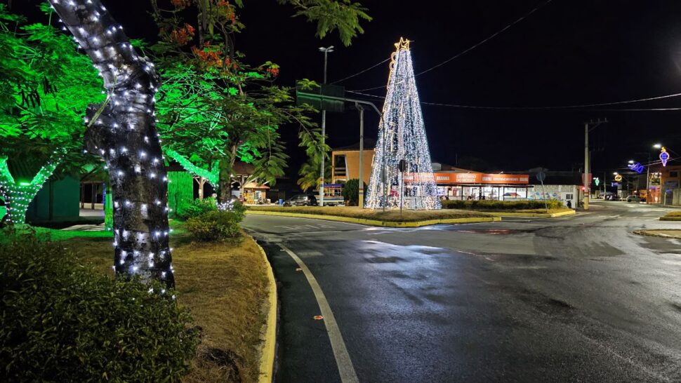 Mucuri liga a magia das festas do fim de ano na 2ª edição do Natal Iluminado