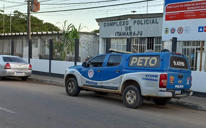 Homem é assassinado com facada no abdômen no alto da cidade de Itamaraju