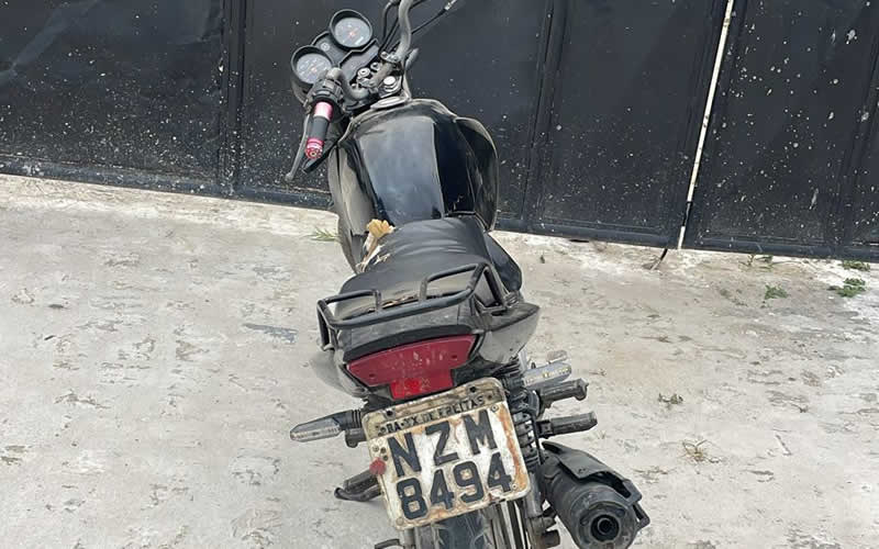 Polícia recupera moto roubado na Estrada Maria Mil Réis